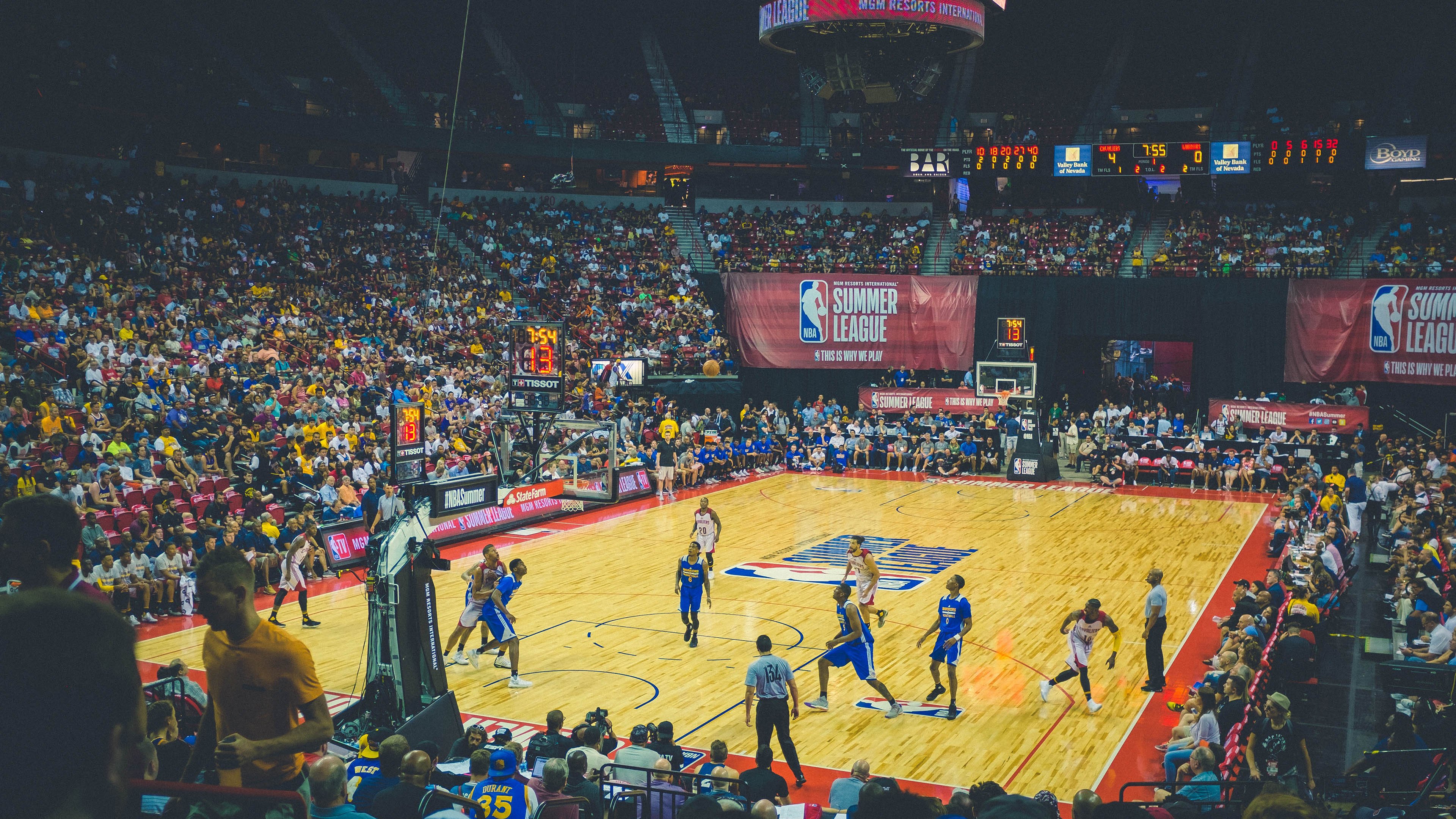 英格拉姆用实力证明自己，雷霆巅峰对决中决胜火箭